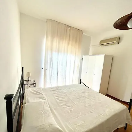La Grotta 2 *