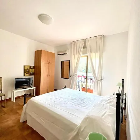 Holiday home La Grotta 2